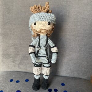 Muñeco amigurumi de Solid Snake - Metal Gear Solid (presupuesto)